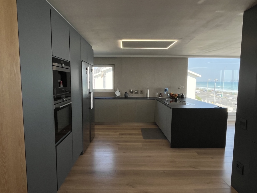 3 Bedroom Property for Sale in Beachfront Western Cape
